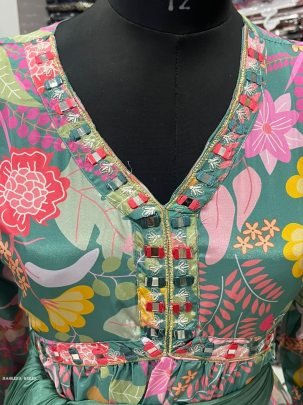 Maheera   Green Embroidery With Classic Mirror Work Floral Alia Cut Suit Set