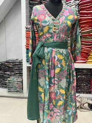 Maheera   Green Embroidery With Classic Mirror Work Floral Alia Cut Suit Set