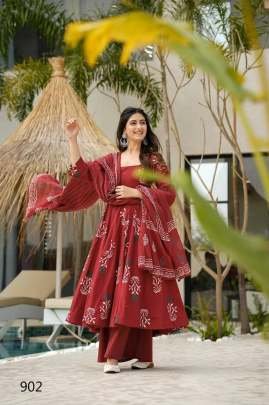 Mul Cotton Maroon Palazzo Set With Trendy Digital Prints