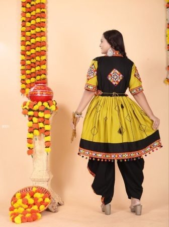 Mustard Gamthi Work Navratri Special Couple Outfit
