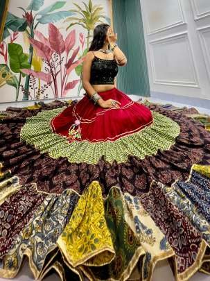 Navratri  10 Meter Flair Lehenga With Spaghetti Style Blouse