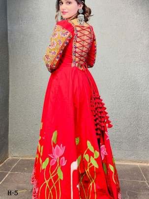 Navratri Special Red Gown And Dupatta Set With Digital Print Work