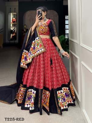 Navratri Special Red Pure Cotton Lehenga Choli Set With Gamthi Work