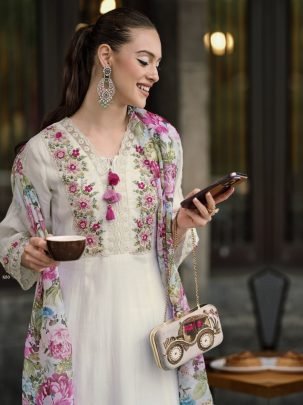 New Arrival Premium Chanderi 3 Pies Kurti Set