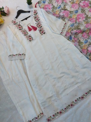 New Arrival Premium Chanderi 3 Pies Kurti Set