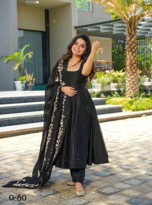 New Black Chinnon Suit Set Paired With Chinnon Dupatta