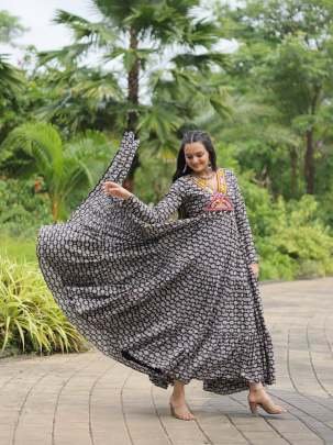 New Black Printed Cotton Kurti With Kutchi Gamthi Work