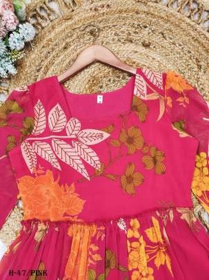 New Women Wear Pink Georgette Short Sleev Gown