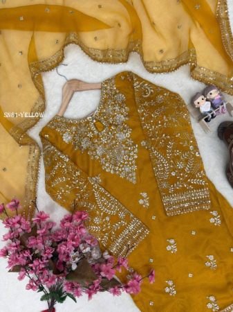 Party Wear Ethnic Outfit for Women With Sequins