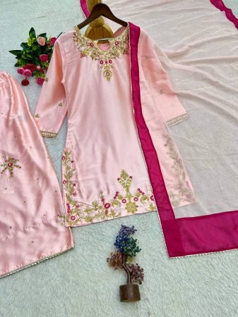 Peach Farsi Salwar Suit With Beautiful Embroidery And Sequence Work