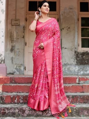 Pink Digital Printed Rich Pallu Pure Silk Saree With Dual Tone Tassels