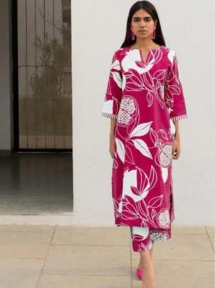 Pink Regular Wear Cotton Kurtis Set With Flower Print