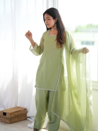 Pista Green Crunchy Silk Farshi Salwar Suit
