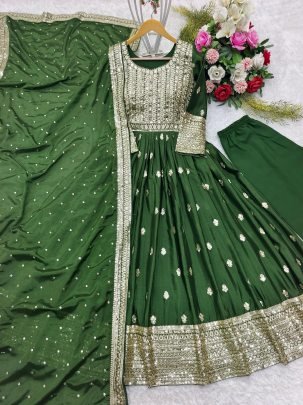 Presenting New Embroidered Mendi Rasam Gown Set