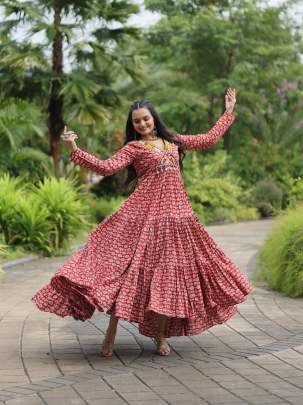 Printed Cotton Maroon Kurti With Kutchi Gamthi Work
