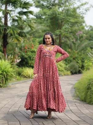 Printed Cotton Maroon Kurti With Kutchi Gamthi Work