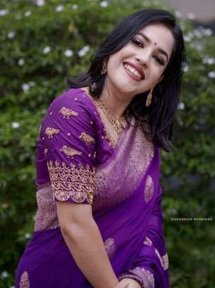 Purple Butta Jacquard Work Lichi Silk Saree