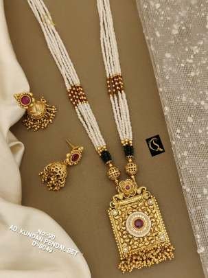 Rajwadi Style Ad Kundan Pendal Set