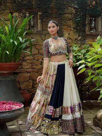 Real Mirror Work 4 Mtr Flair Navratri Lehenga