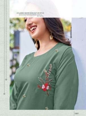 Selesta Kashis Embroidery Work Premium Crep Kurti Pant
