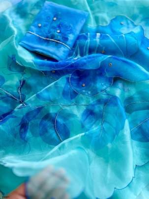 Semi Organza Handcraft Work Saree With Printed Organza Blouse