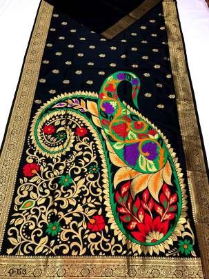 Soft Banarasi Lichi Silk Black Saree Pallu