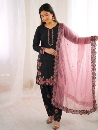 Stunning Silk Kurta Set with Heavy Work for Special Occasions