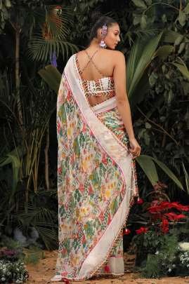 Stylish Georgette Saree with Intricate Floral Patterns