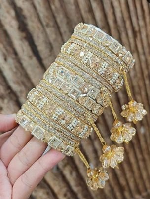 Stylish Golden Bangles With Jhumki