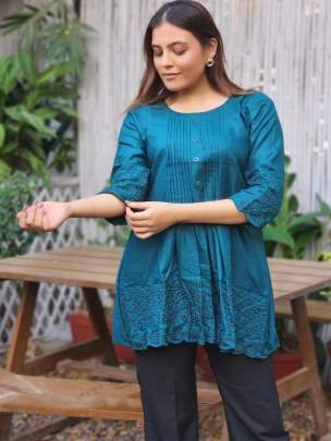 Summer Wear Rama Colour  Short Top