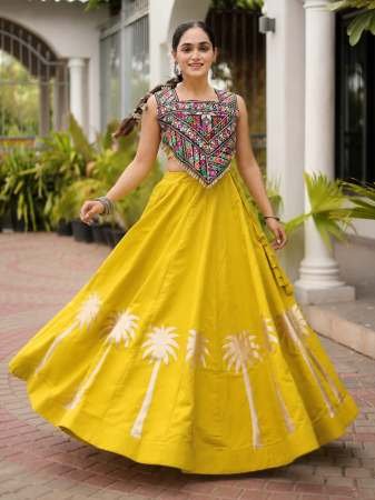 Traditional Navratri Wear Roman Fabric Lehenga With Choli