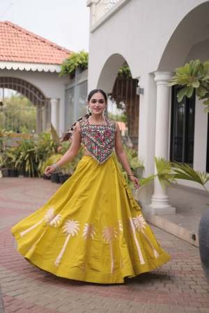 Traditional Navratri Wear Roman Fabric Lehenga With Choli