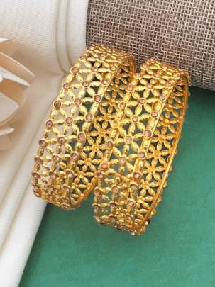 Trendy Design Alloy Gold Plated Star Pattern Bangles 