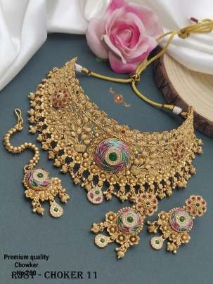 Premium Choker Necklace Set