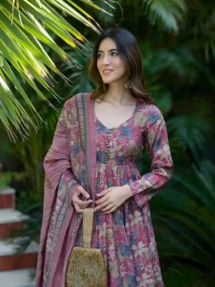 Uniqe Neck With Floral Printed Pure Muslin Kurti Dupatta Set