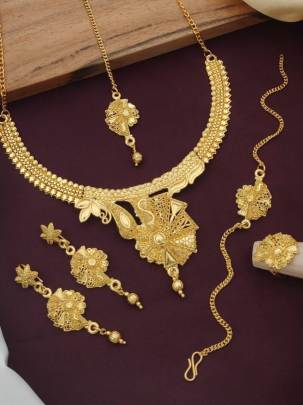 Wedding Wear Gold Plated 5 pcs Necklace Combo Set-2