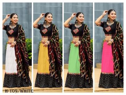 White Cotton Navratri Ladise and Mens Couple Combo