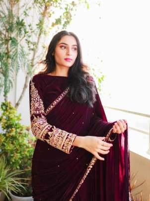 Wine Party Wear Heavy Embroidery Work Pure Velvet Saree