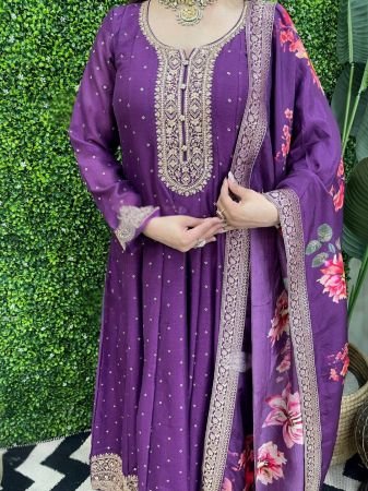Women Rayon Printed Flared Purple Kurti Set