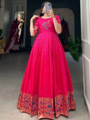 Zari Superb Pink Color Jacquard Silk Paithani Gown